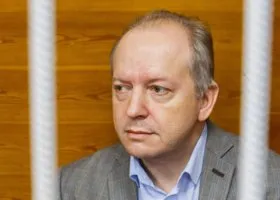 Бывший свердловский замминистра попытался встать на биржу труда