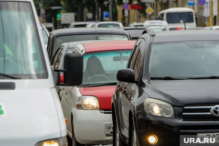 Аналитики отмечают, что в РФ растет спрос на легковые авто