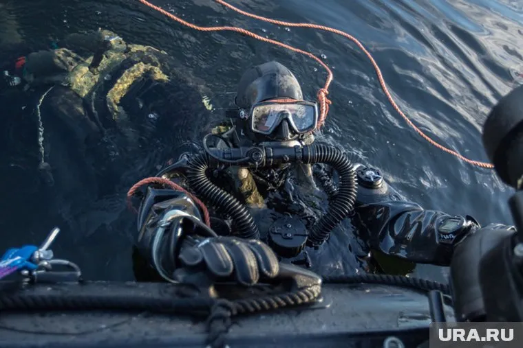 Дайвер из Китая пять дней выживал в подводной пещере