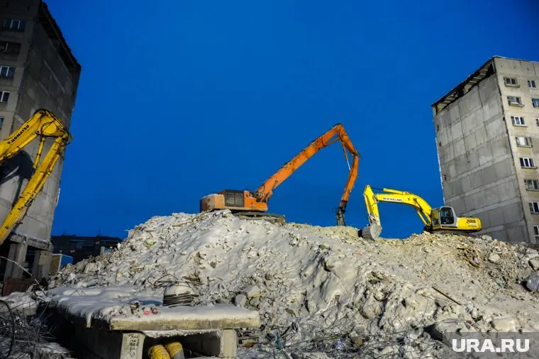 Пока идет демонтаж, соседние подъезды проверят специалисты