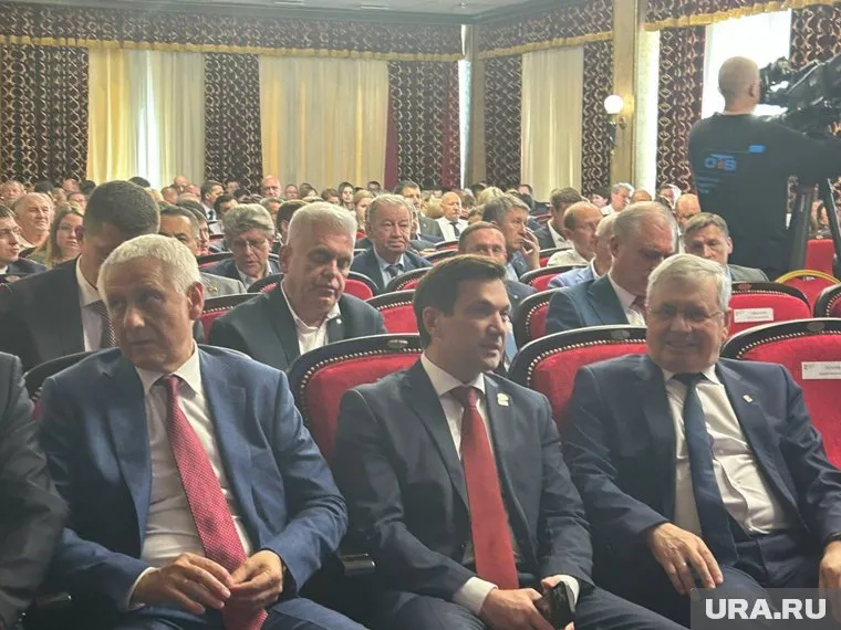 Партконференция окончательно закрепила статус участников выборов в ЗСО за 76 кандидатами