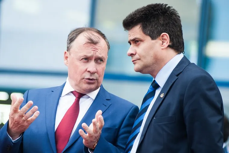 Скульптурная композиция, посвященная волейбольному клубу «Уралочка». Екатеринбург