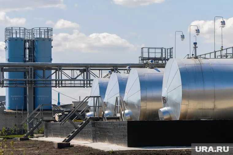 Украина прицельно била по цистернам с аммиаком в Донецке, заявил военкор Георгий Медведев