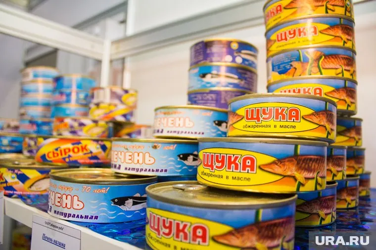 Содержимое банки с рыбой оказалось неожиданным (архивное фото)