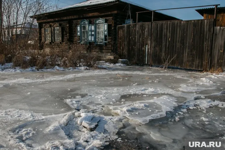 Условий для проживания в деревнях нет