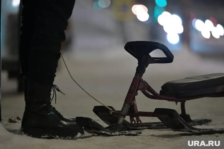 Для управления снегокатом с мотором требуется разрешение