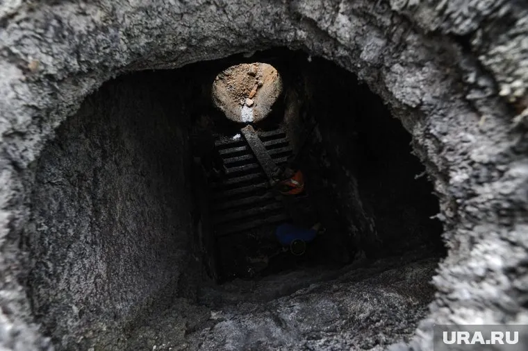 Диггеры участвовали в экскурсии по подземным коллекторам