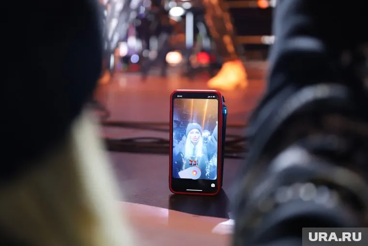 Юноша должен был фотографироваться в женской одежде (фото из архива)