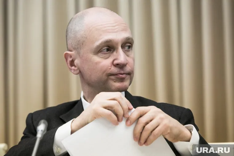 Сергей Кириенко с интересом прослушал доклады политологов