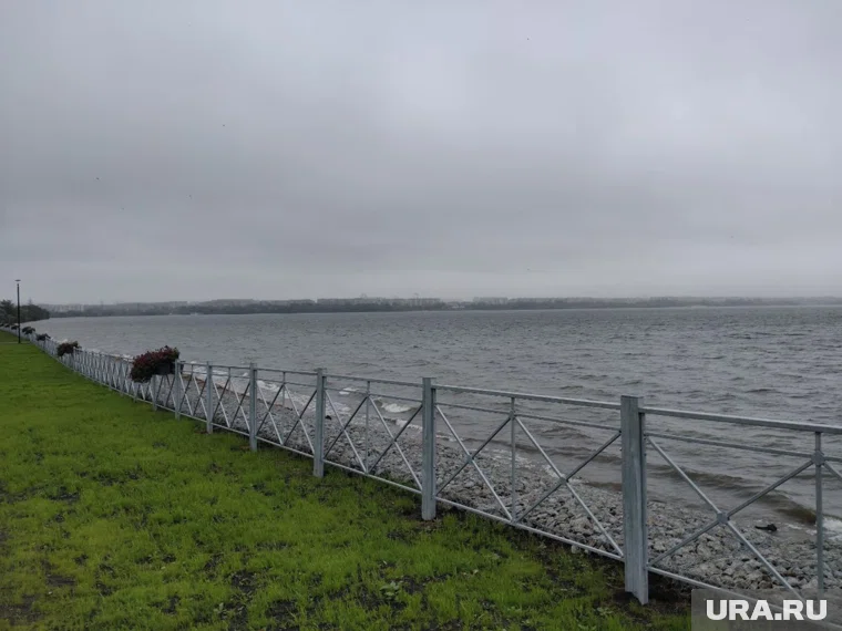 В Новом Уренгое продолжается благоустройство озера Молодежного (архивное фото)