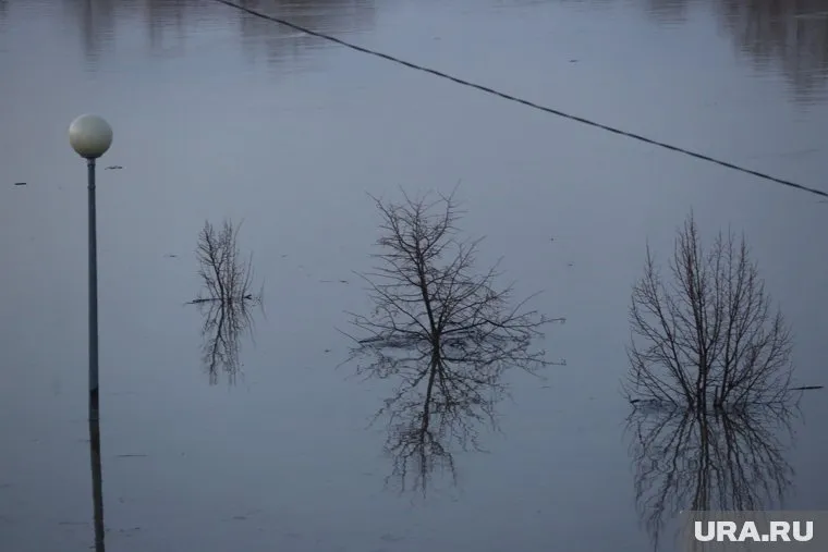 Критическая отметка превышена на 92 см