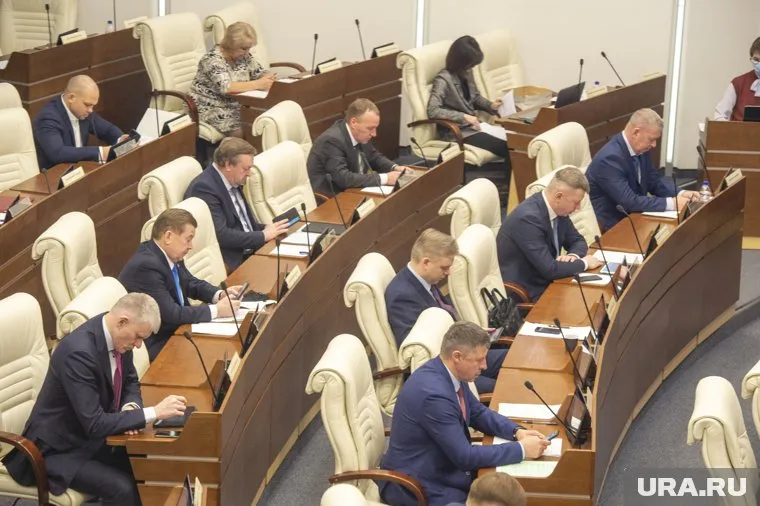 Депутаты поддержали избрание советника губернатора на пост председателя комитета