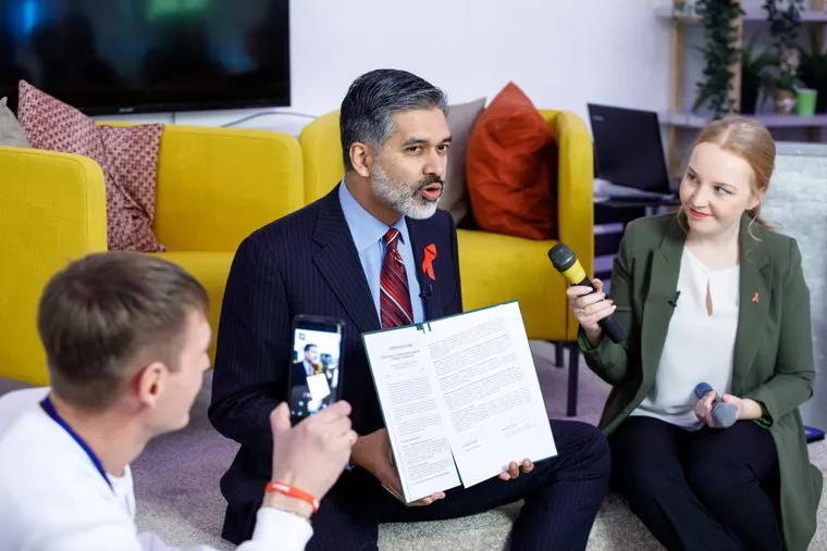 Встреча Виней Салдана и активистов борьбы со СПИД. Екатеринбург., маклакова оксана, салдана виней, парижская декларация