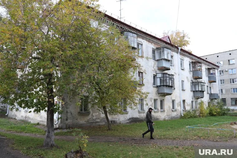 Жители аварийных курганских домов не согласны с мэрией в сумме выкупа жилья