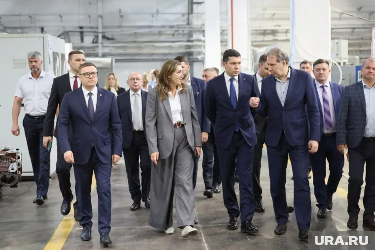 ЧТЗ стал четвертой точкой, которую посетил Алиханов в Челябинске