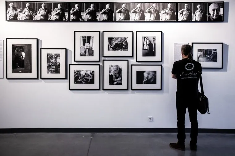 Выставка «Юрий Рост. Люди» в арт-галерее Ельцин Центра. Екатеринбург