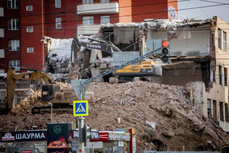 Снос здания ПРОМЭКТ. Екатеринбург