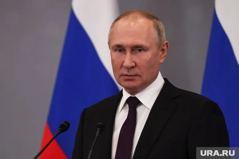 Президент РФ Владимир Путин укрепляет национальную безопасность страны