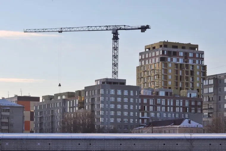 Город. Курган