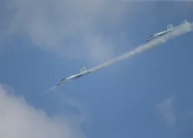 Истребители РФ перехватили военные самолеты США над Черным морем