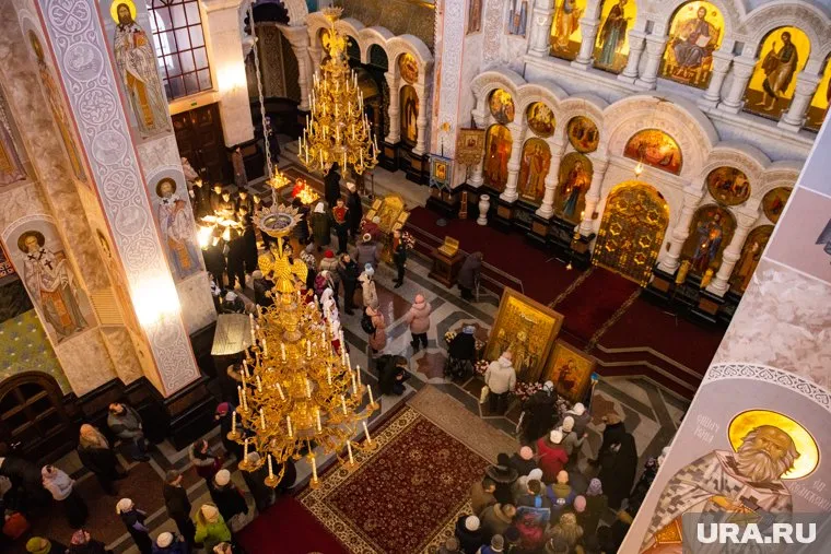 Храмы продолжат работу в обычном режиме