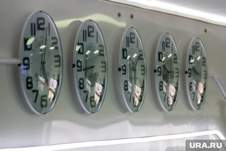 Сезонный перевод часов в России отменили в 2011 году