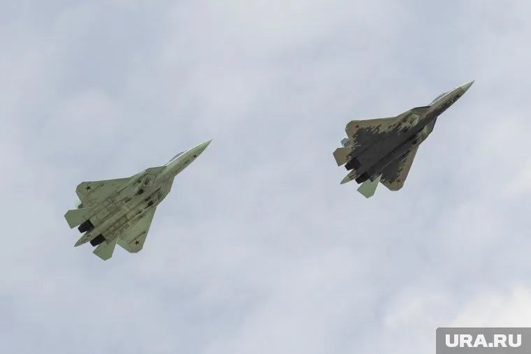 Российские Су-57 могут сопровождать самолет Путина во время его визита на Аляску