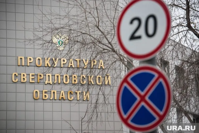 Директора компании-перевозчика обязали устранить нарушения законодательства