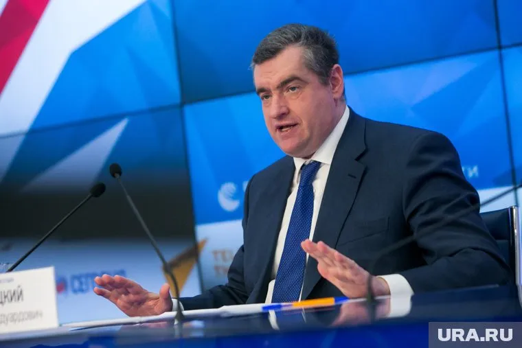 Слуцкий был очевидной кандидатурой на пост руководителя фракции, считает политолог