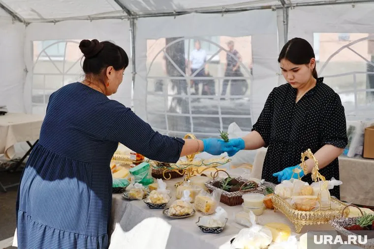 Большую часть купленного составляют продовольственные товары