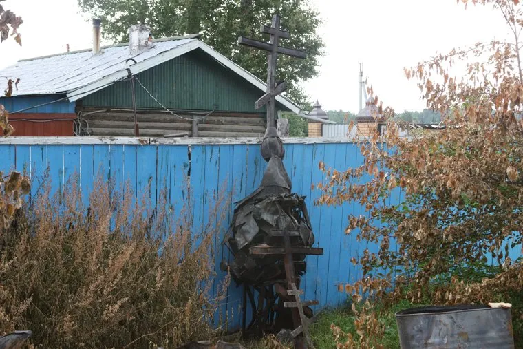 Разбор конструкций Свято-Казанского Чимеевского мужского монастыря после пожара. с Чимеево