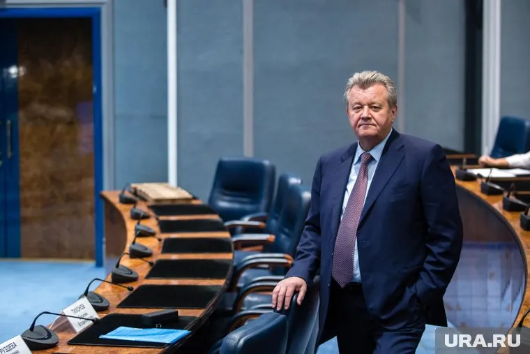 Глава Нижневартовска Василий Тихонов написал заявление об уходе с поста