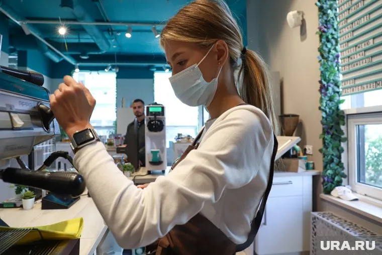 Зарплата подростков в среднем составляет 13 тысяч рублей