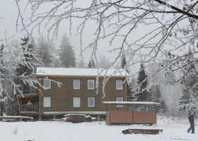 В челябинском нацпарке «Таганай» закрылся «отель под тысячей звезд»