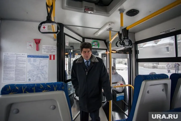 Александр Высокинский призвал пассажиров самостоятельно высаживать ковид-диссидентов