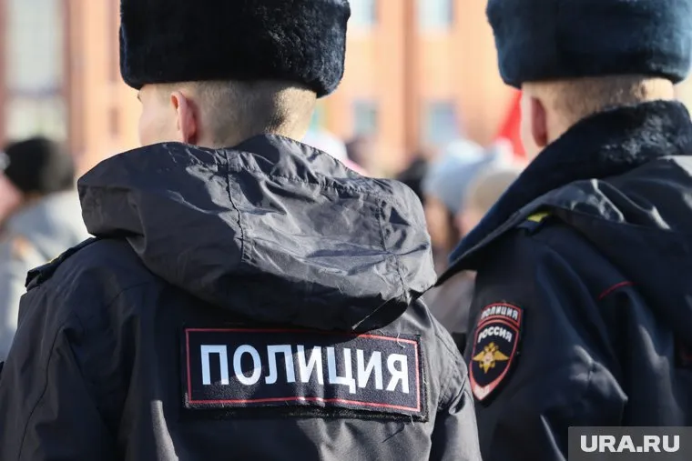 Полиция проводит проверку по сообщению о распятии в мусорном баке