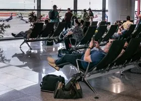 В Тюмени более чем на шесть часов задержали самолет до Сочи