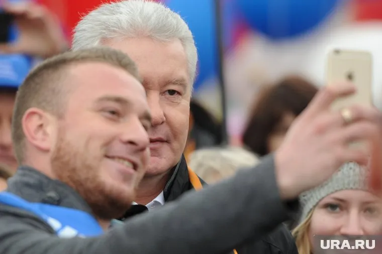 Несколько лет мэрия Москвы не допускала в управление политпроцессами на своей территории никаких внешних игроков, а теперь опасается даже довыборов по одноманатному округу в Госдуму