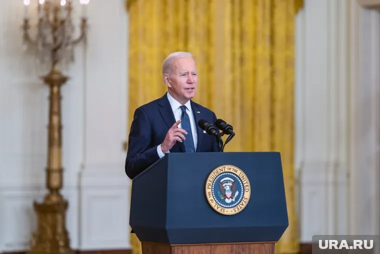 Джо Байден поддерживает идею передать замороженные активы РФ Украине, сообщают СМИ