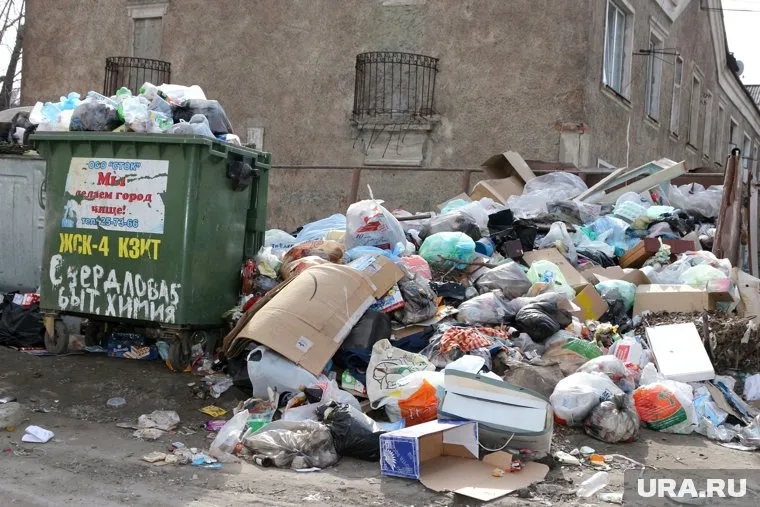 Жители Катайска не хотят, чтобы отходы из соседнего района свозились к ним