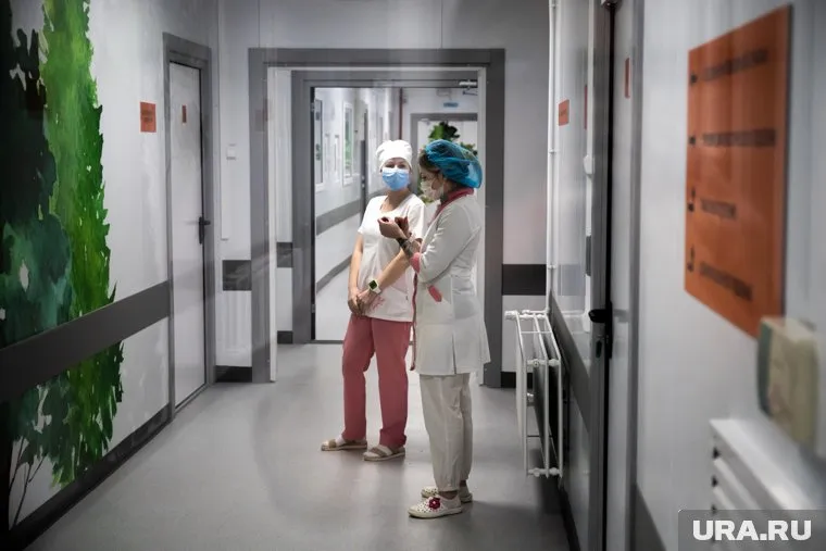 Ребенок находился в больнице с родственником