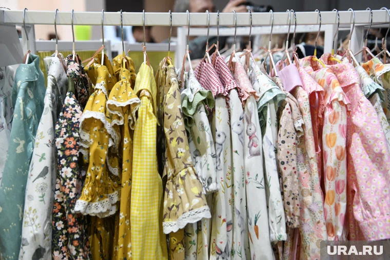 В Сургуте больше всего продаж в сентябре пришлось на одежду для девочек