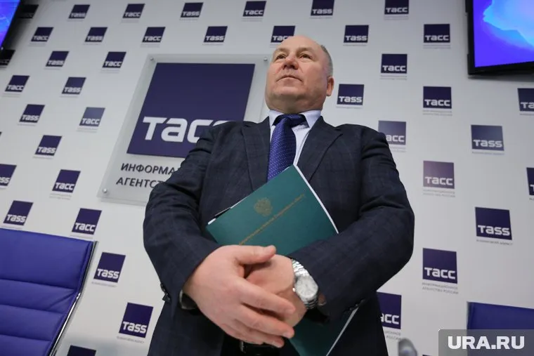 Председатель облизбиркова Валерий Чайников даст старт губернаторским выборам