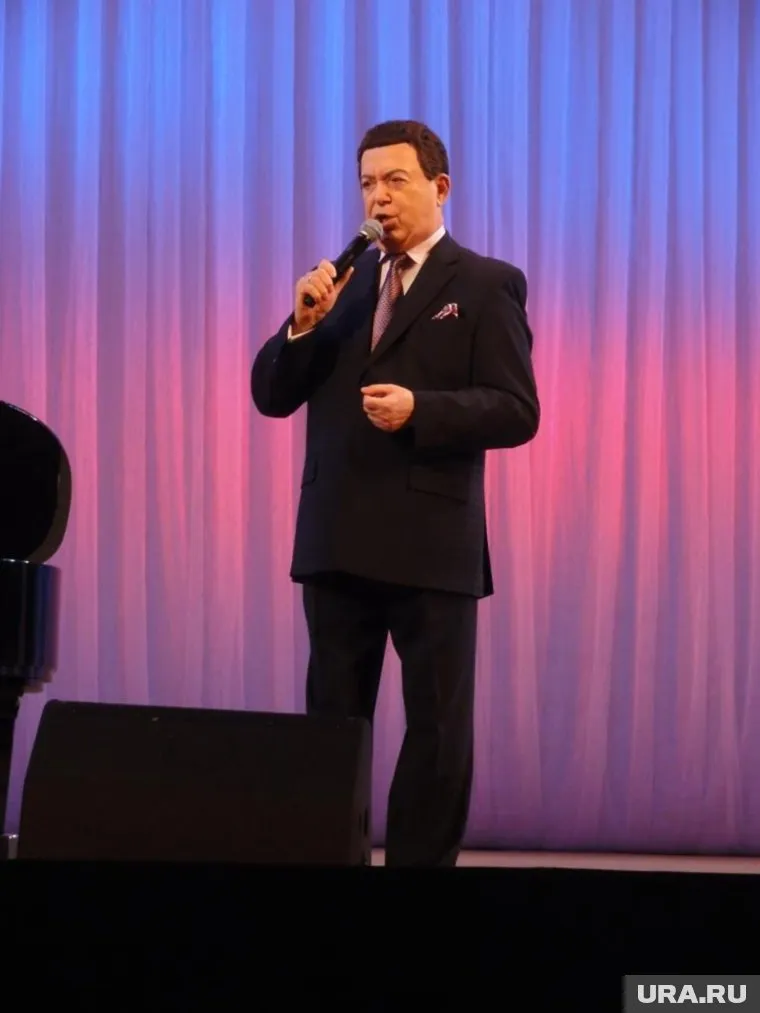 Кобзон возмутился работой Министерства культуры