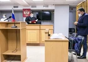 Свердловчанина обвиняют в похищении и изнасиловании женщины