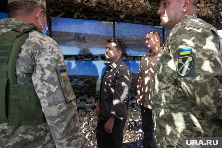 Владимир Зеленский отказал в демобилизации военнослужащим после года службы