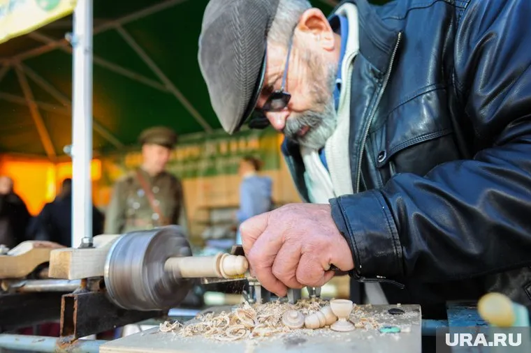 Профсоюзы обещают жестко контролировать действия работодателей