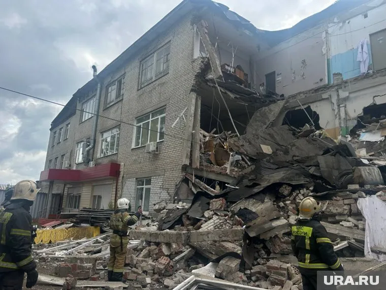 Здание пострадало очень серьезно