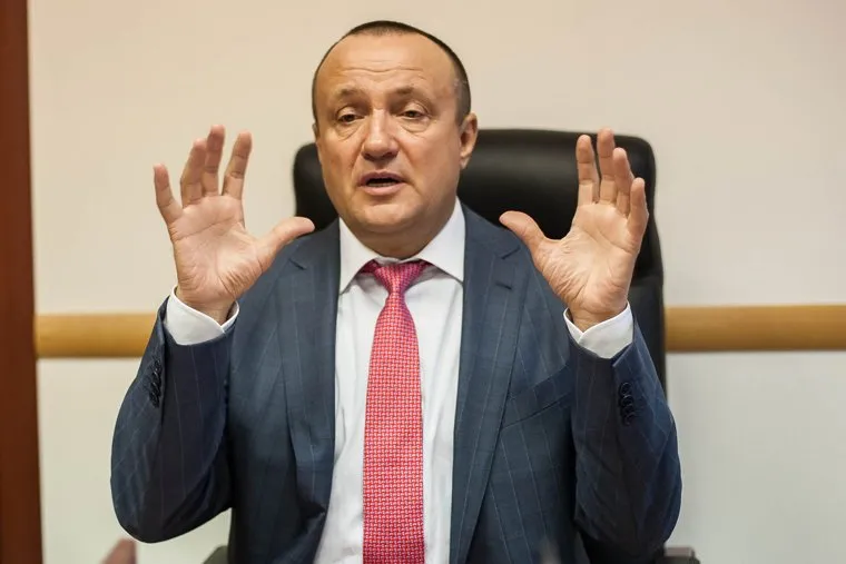 Авиакомпания "Ямал". Тюмень, крюк василий