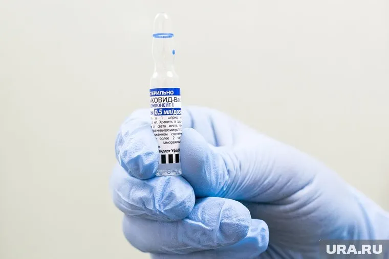 Лучшей защитой от COVID-19 может стать вакцина с использованием живого вируса